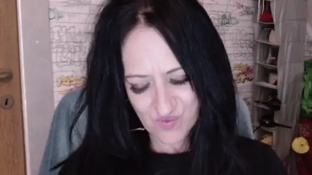 DebraMilf