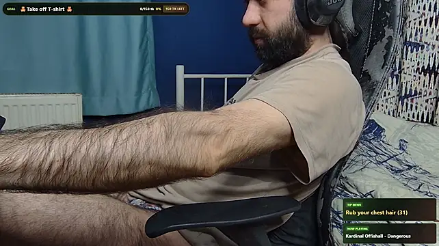 hairybearcb on Stripchat