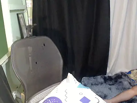 KendiesBigCumshot