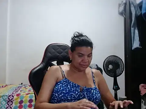 Adriana_0312 live cam preview