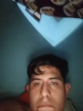 Granvenudo3 live cam on StripChat