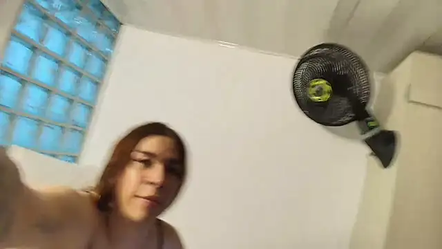 NicoDavisOfficial Momentaufnahme des Live-Raums auf Stripchat