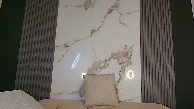 Cutetitslatin live cam preview
