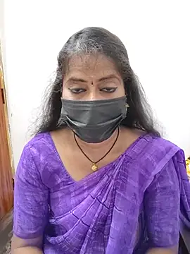 tamil_Sigappu_Roja