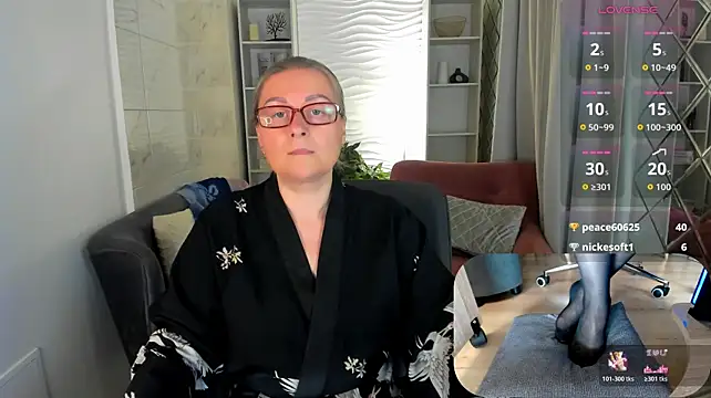 Alexandra_Kind