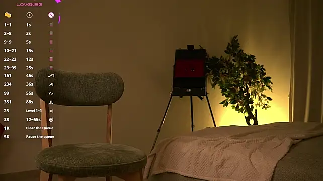 TeaseDealer live cam preview