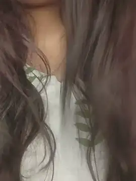 Hot-Roshni live cam preview