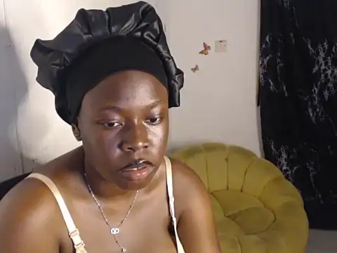 Eboni_hotboobs_