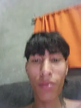 daniel_X18X live cam preview