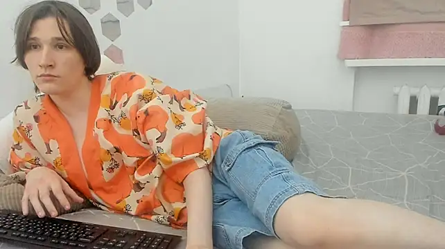 Raven_Dust live cam preview