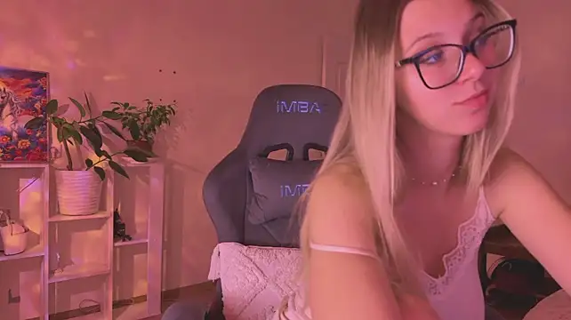 alexa_purr live cam preview