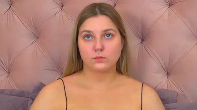 TinnaBurton live sex cam