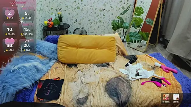 FlirtyMary webcam