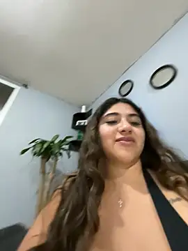 Monica17 live sex cam