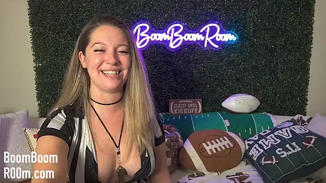 boomboomr00m live cam on StripChat