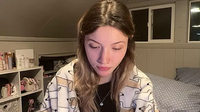 kaialuvv live cam on StripChat