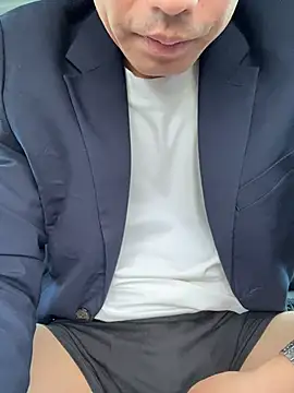 xiaojun0371 (Ask my age) - 户外全裸打飞机