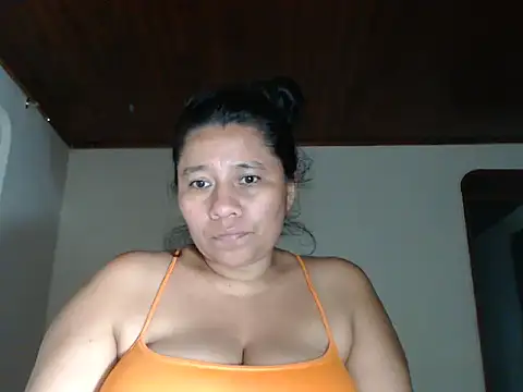 adrixxx38 webcam