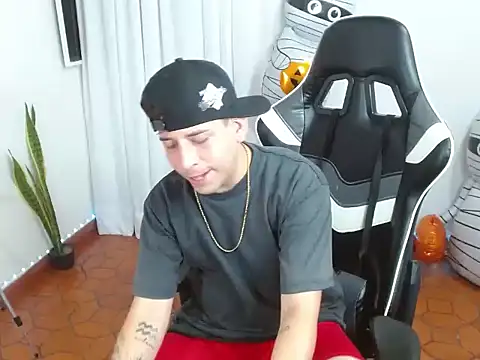 420Liam live cam on StripChat