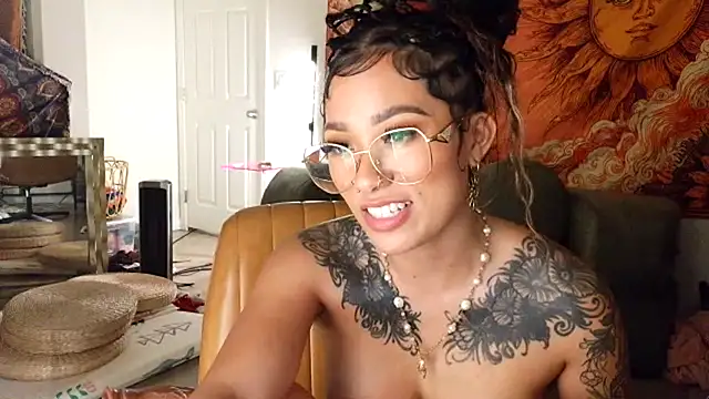 maciixbby live cam on StripChat