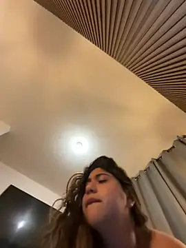 Monica17 webcam