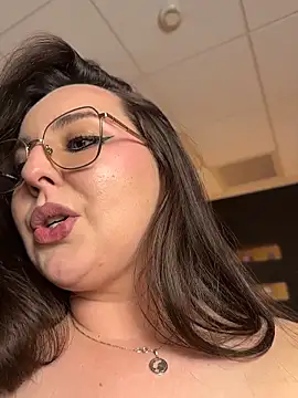 Mia_Swano
