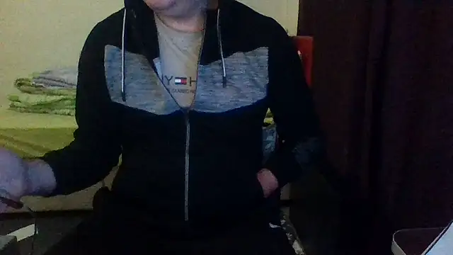st206boy live cam preview