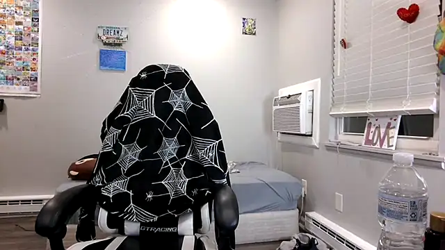 strippingmale1 live cam preview