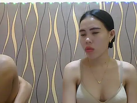 YoungLovers4u live cam preview