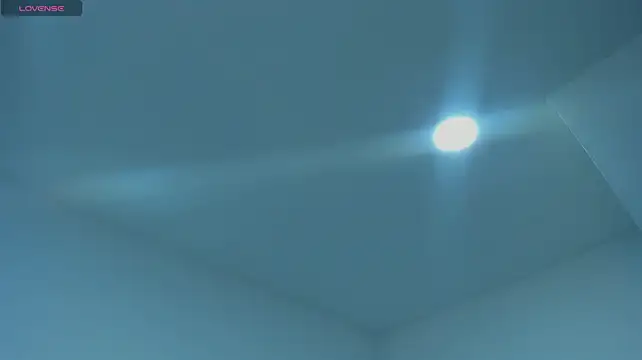 tiare_hunt live cam preview