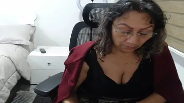 jesy_hot live cam preview