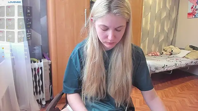 Tiny_Kiss