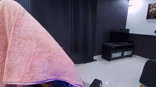 YourHotGreg live cam preview