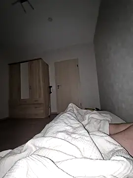 DerechteJunge live cam preview