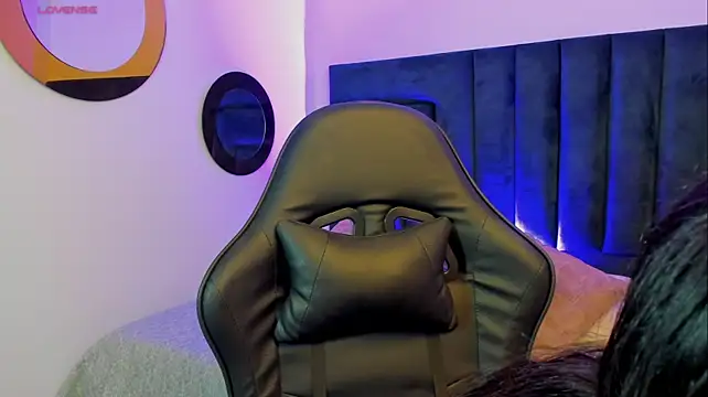 GiaCaprianii live cam preview