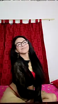 CrissDessire live cam on StripChat