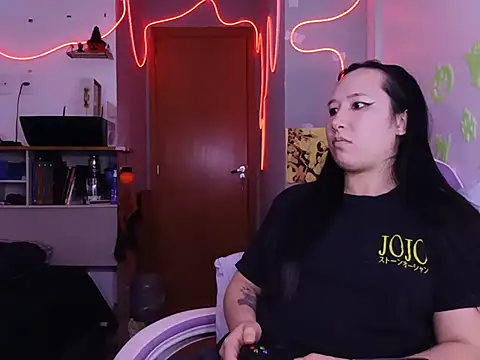 Japabaixinha live cam on StripChat