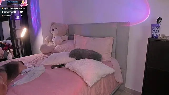 miia_jhones16 webcam