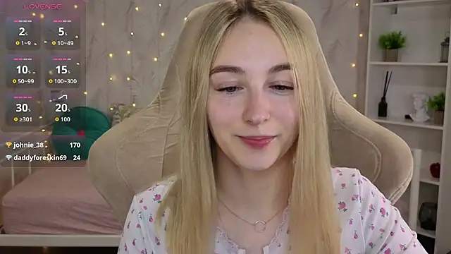 Shy_Polly