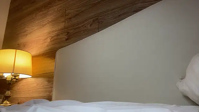 MissEvelynGlow live cam preview