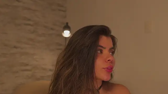 Julie_Belle_ live cam preview
