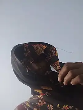 Juli_rathore live cam preview