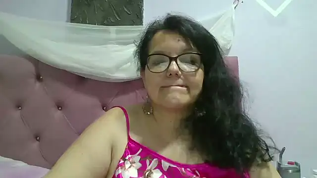 kassandra02 live cam preview