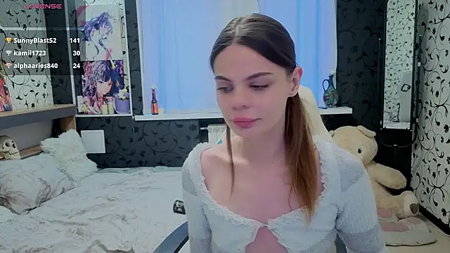 xAlisontiny live cam preview