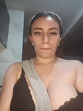 AbriilBloom live cam preview
