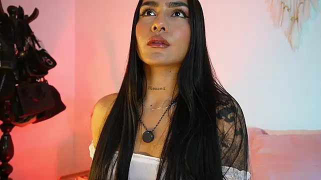 Nikita_luan live cam preview
