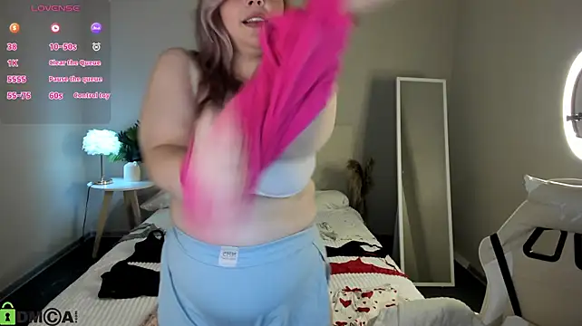 WetLuna1 live cam preview