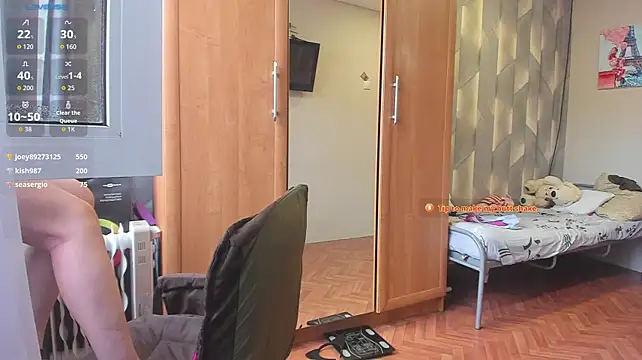 Tiny_Kiss webcam