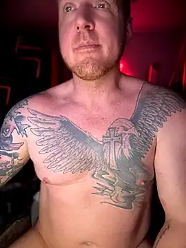 CloudyKingG live cam on StripChat