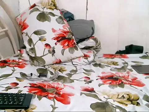 QUEEN_KHAYCE live Stripchat trans cam preview